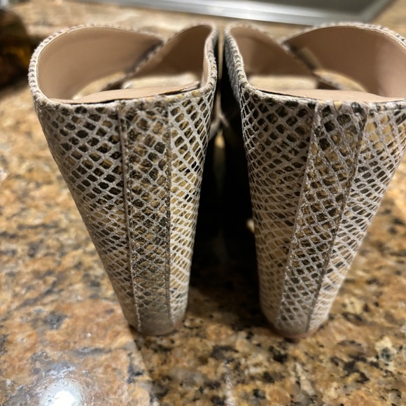 Obsession Rules Size 7.5 Platform Snake skin Print Mule/Clog - Picture 5 of 5